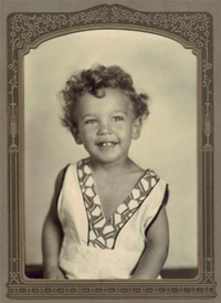 Photo of Harold Schiffman at ate 2. Greensboro, North Carolina (1930) Photograph by  Gonville d´Ovies