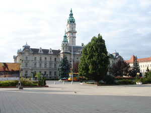 The Győr City Hall's  main façade facing Szent István  út